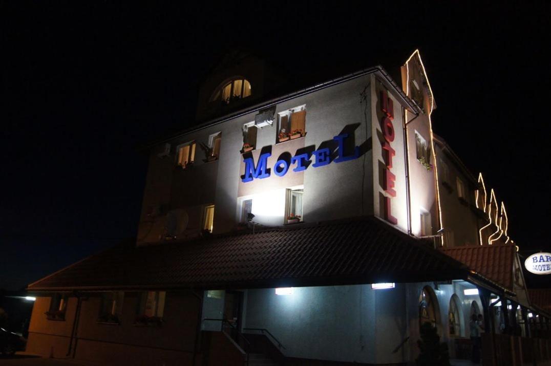 Motel Zacisze Lomza Ngoại thất bức ảnh